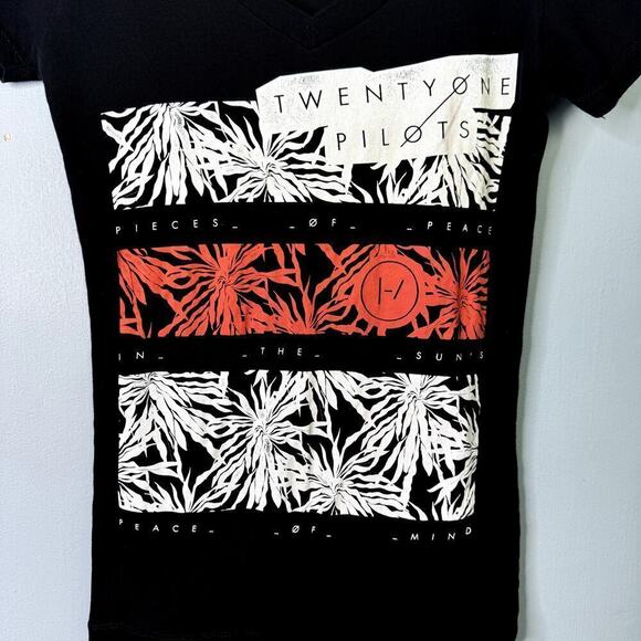 Twenty One Pilots Pieces of Peace in the Sun's Peace of Mind T-Shirt Juniors' S - Picture 5 of 10